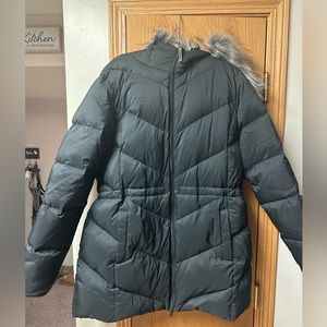 Alpine Design long winter coat. Removable faux fur hood liner